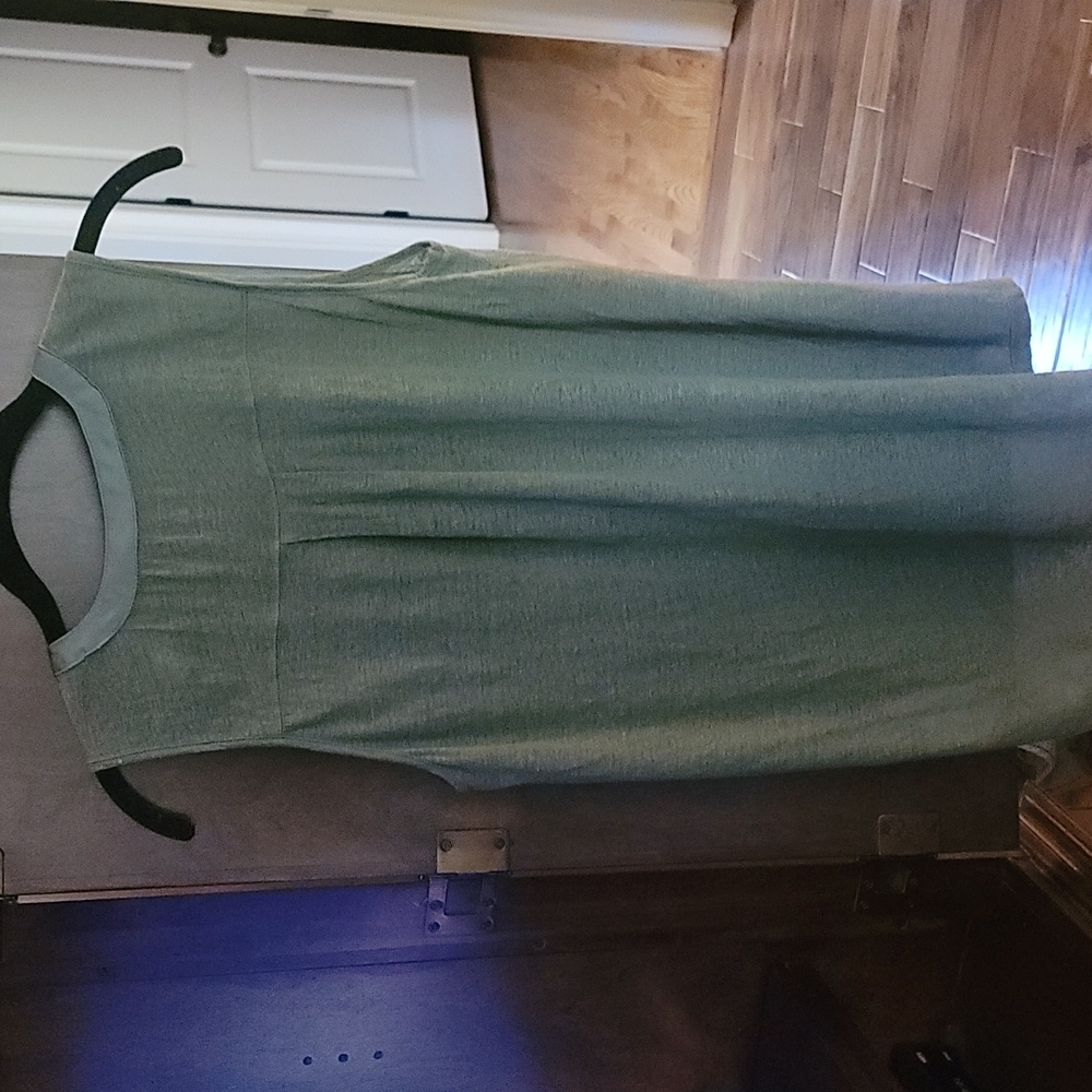 Gap Tank - Picture 3 of 3